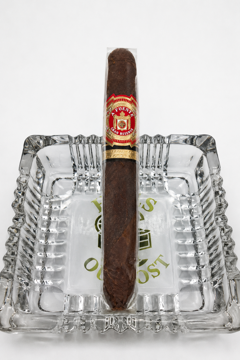 Arturo Fuente Hemingway Best Seller 4½x55 premium Perfecto cigar with African Cameroon wrapper