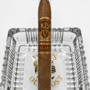 Oliva Serie V Melanio Torpedo 6½x52 award-winning premium Nicaraguan cigar