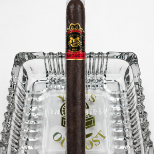 Partagás Black Label Magnifico Toro 6x54 premium full-bodied cigar with Connecticut Medio Tiempo wrapper